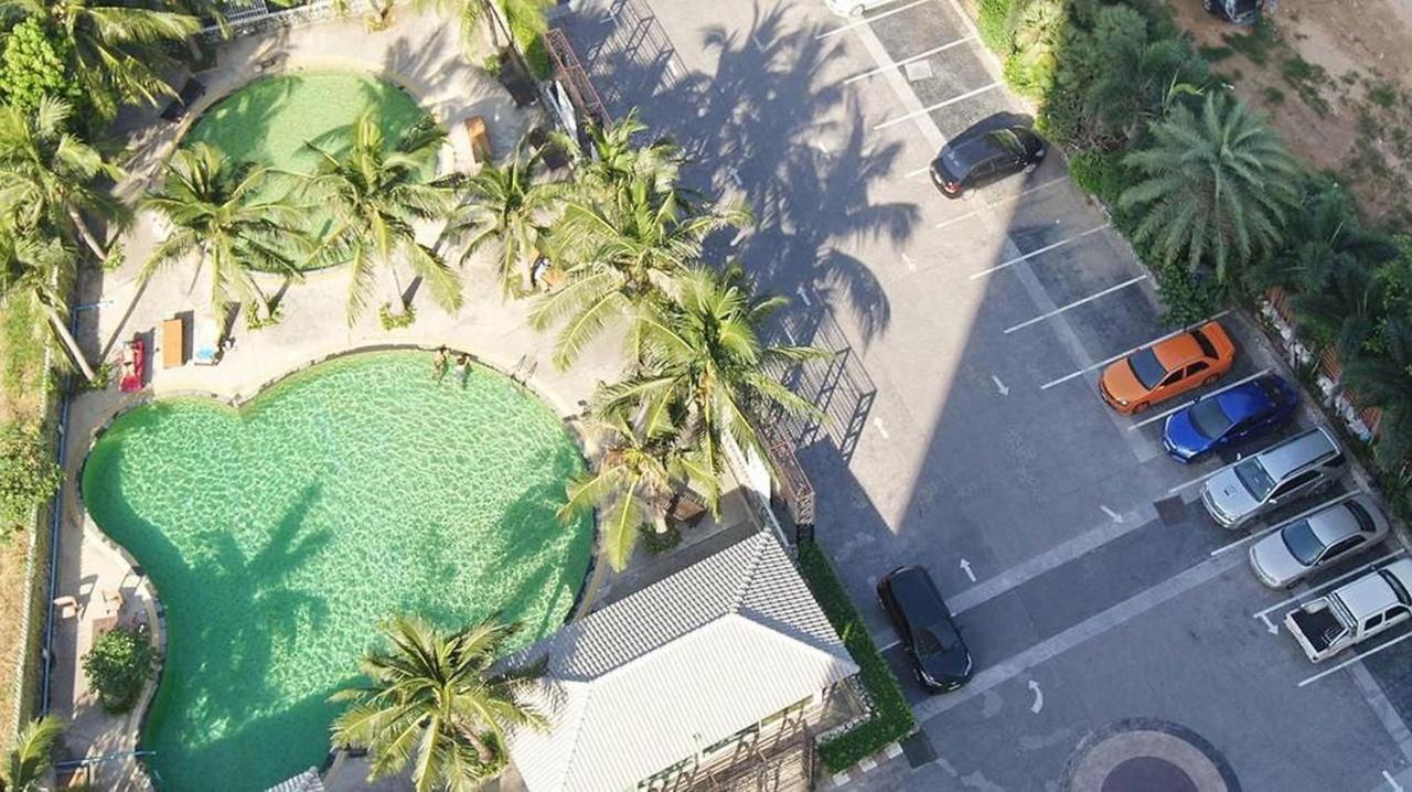 Apartment Hyatt Beachfront Escape Pattaya