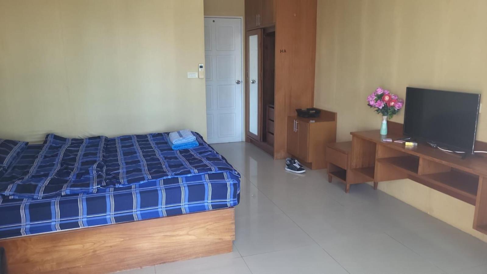 Hyatt Beachfront Escape Apartment Pattaya